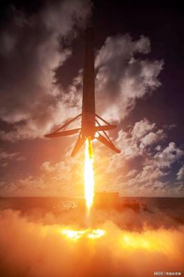 SpaceX發(fā)射“船新版本”龍飛船 太空探索與金屬日用品制造的奇妙交匯